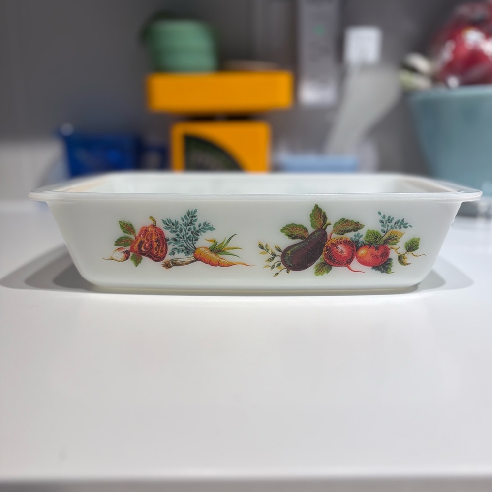 JAJ "Tuscan Market Garden" 542 casserole dish